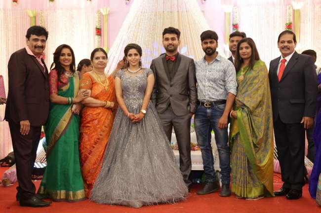 Actor Ramesh Kanna Son Wedding Reception Stills